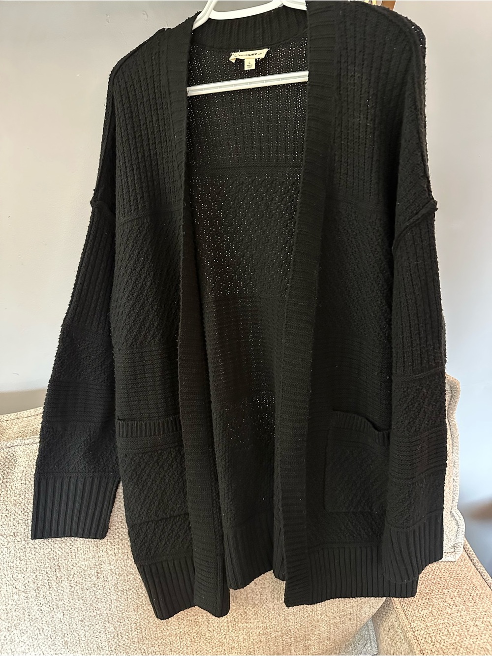 eesome Black Open-Front Knit Cardigan with Pockets